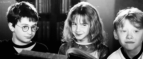 Harry Potter GIF. Meisje Liefde Harry potter Films en series Gifs Verbazingwekkend Glimlach Mooi A Zwart en wit Schattige 