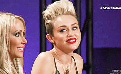 Hannah Montana GIF. Artiesten Hannah montana Miley cyrus Gifs Geschokt Verwonderd 