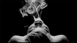 Rihanna GIF. Liefde Artiesten Roken Sigaret Rihanna Sexy Rook Gifs Onkruid Mooi 