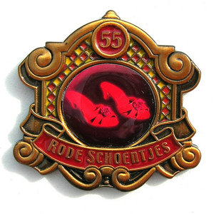 Plaatjes Efteling pins Efteling Jubileum Pins 55 Jaar Rode Schoentjes