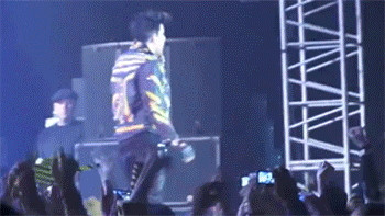 Artiesten Gifs Adam lambert 