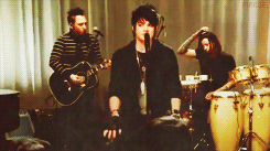 Adam Lambert GIF. Interview Artiesten Gifs Adam lambert 2010 Europa 