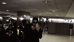 Adam Lambert GIF. Interview Japan Artiesten Gifs Adam lambert 2010 