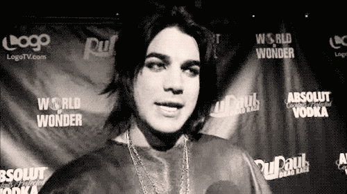 Interview Artiesten Gifs Adam lambert 2009 itunes 