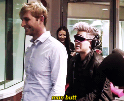 Adam Lambert GIF. Artiesten Gifs Adam lambert 2010 Donorschoosechat 