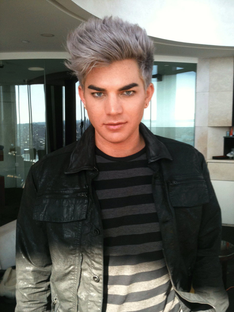 Grappig Artiesten Gifs Adam lambert 