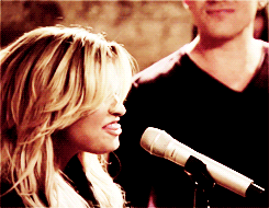 Adam Lambert GIF. Japan Artiesten Gifs Adam lambert 