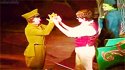 Adam Lambert GIF. Artiesten Gifs Adam lambert Fever 