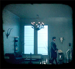 Adam Lambert GIF. Interview Artiesten Gifs Adam lambert Lachend 2011 