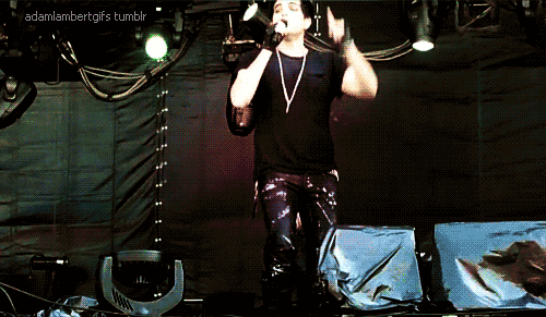 Rusland Artiesten Gifs Adam lambert 2011 maxidrom 