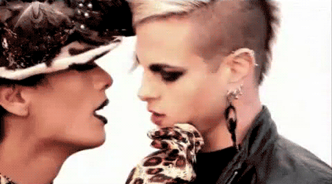 Artiesten Mama Gifs Adam lambert 