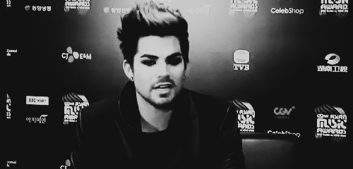 Artiesten Gifs Adam lambert 
