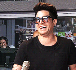 Adam Lambert GIF. Artiesten Gifs Adam lambert American idol 
