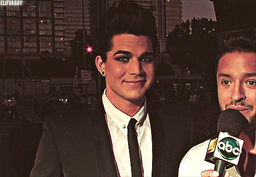 Artiesten Gifs Adam lambert 
