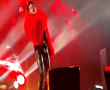 Interview Japan Artiesten Gifs Adam lambert 2010 