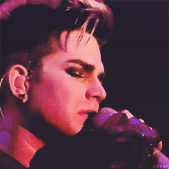 Adam Lambert GIF. Interview Artiesten Gifs Adam lambert 2010 