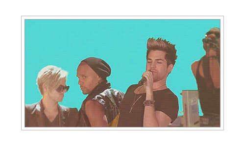 Artiesten Mama Gifs Adam lambert 