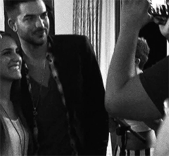 Adam Lambert GIF. Interview Artiesten Gifs Adam lambert 2010 