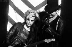 Artiesten Gifs Adam lambert 2011 doe iets awards 