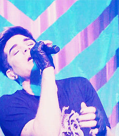 Adam Lambert GIF. Artiesten Gifs Adam lambert 