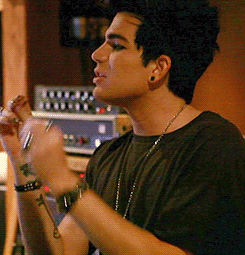 Artiesten Tommy Kus Gifs Adam lambert 2010 Europa glam natie tour 