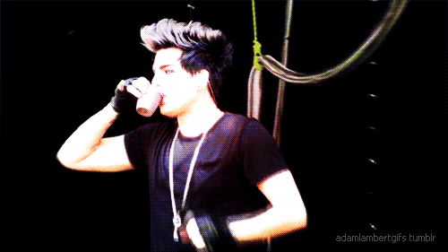 Artiesten Gifs Adam lambert 