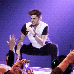 Adam Lambert GIF. Interview Artiesten Gifs Adam lambert 2010 