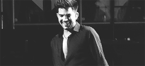 Artiesten Gifs Adam lambert 