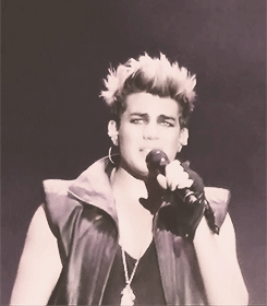 Adam Lambert GIF. Muziek Artiesten Gifs Adam lambert 