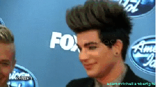 Interview Artiesten Gifs Adam lambert lachend 2011 