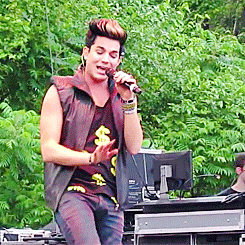 Adam Lambert GIF. Muziek Artiesten Gifs Adam lambert 