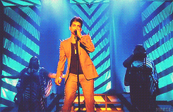 Adam Lambert GIF. Artiesten Gifs Adam lambert 
