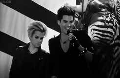 Rusland Artiesten Gifs Adam lambert 2011 maxidrom 