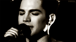 Adam Lambert GIF. Artiesten Zonnebril Gifs Adam lambert Fotoshoot Lee kers fotoshoot 