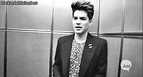 Artiesten Gifs Adam lambert petersburg btikm 