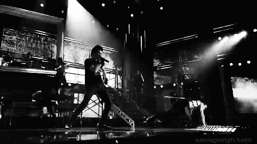 Artiesten Gifs Adam lambert 