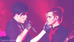 Adam Lambert GIF. Artiesten Gifs Adam lambert Fever 
