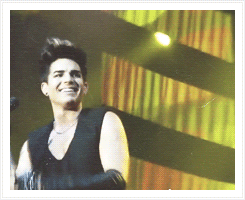 Adam Lambert GIF. Rusland Artiesten Gifs Adam lambert 2011 Maxidrom 