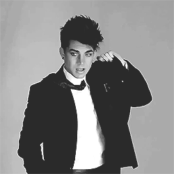 Adam Lambert GIF. Interview Artiesten Gifs Adam lambert 2010 