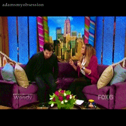 Adam Lambert GIF. Artiesten Gifs Adam lambert Pose 