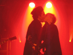 Adam Lambert GIF. Artiesten Elle Gifs Adam lambert Fotoshoot 2009 