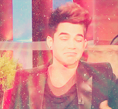 Adam Lambert GIF. Artiesten Gifs Adam lambert Geschokt 