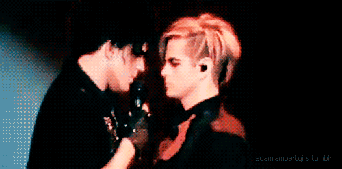 Artiesten Tommy Kus Gifs Adam lambert 2010 glam natie tour 