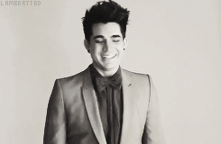 Adam Lambert GIF. Artiesten Gifs Adam lambert American idol 