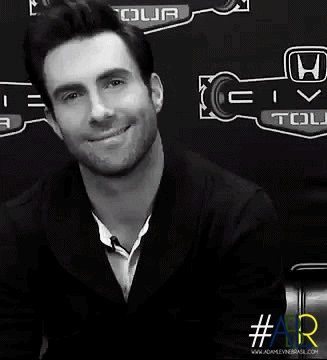 Artiesten Gifs Adam levine Maroon 5 glimlach 
