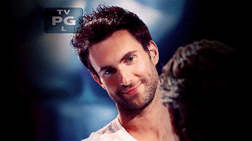 Artiesten Gifs Adam levine Maroon 5 seizoen 4 the voice 