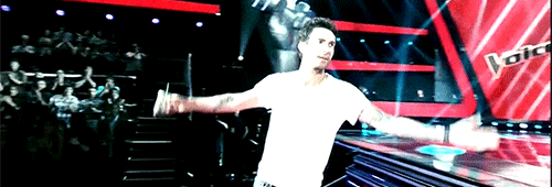 Artiesten Gifs Adam levine Maroon 5 