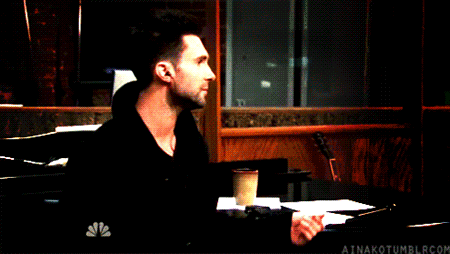 Artiesten Gifs Adam levine anne v 