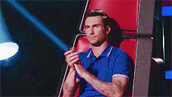 Adam Levine GIF. Liefde Artiesten Rood Gifs Adam levine Shirtless 