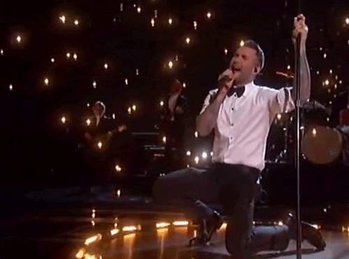 Artiesten Gifs Adam levine het zingen Oscars 2015 
